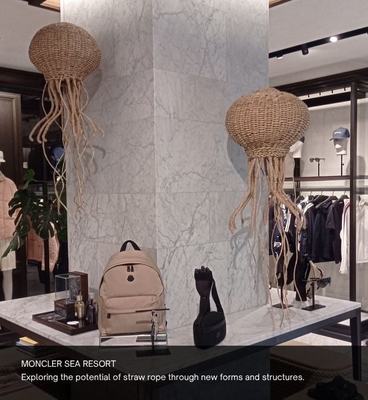 Moncler-caption
